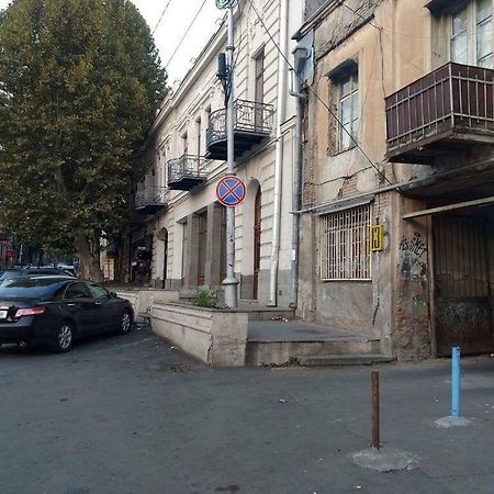 Guliko'S Apartment In Tbilisi Zewnętrze zdjęcie